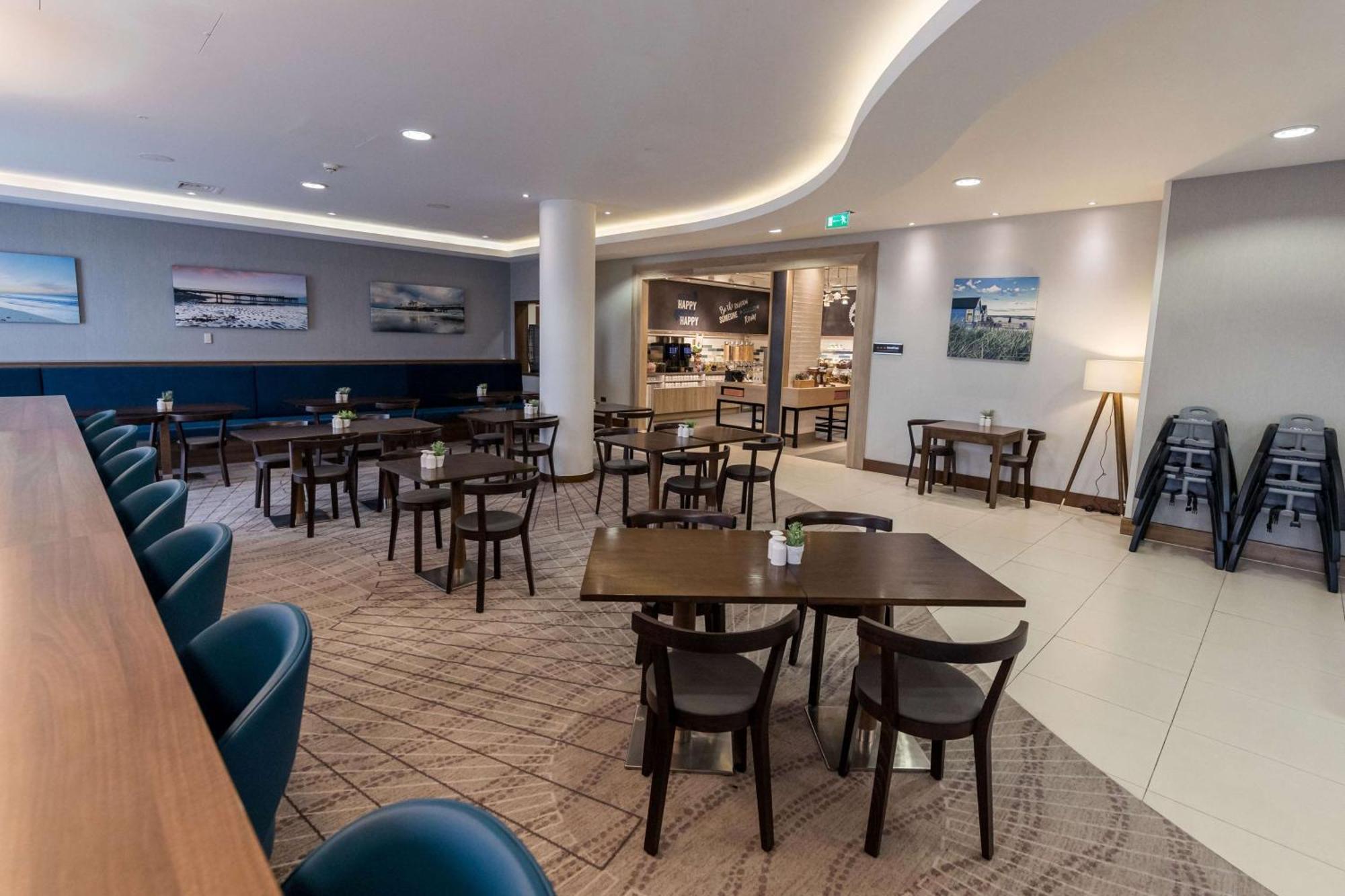 Hampton By Hilton 3*